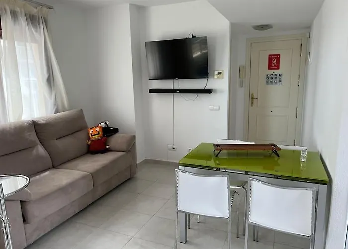 Topacio 50m De La Playa De La Fossa * 卡尔佩